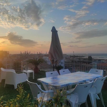 Апартаменты La Terrazza Фальконара-Мариттима Экстерьер фото