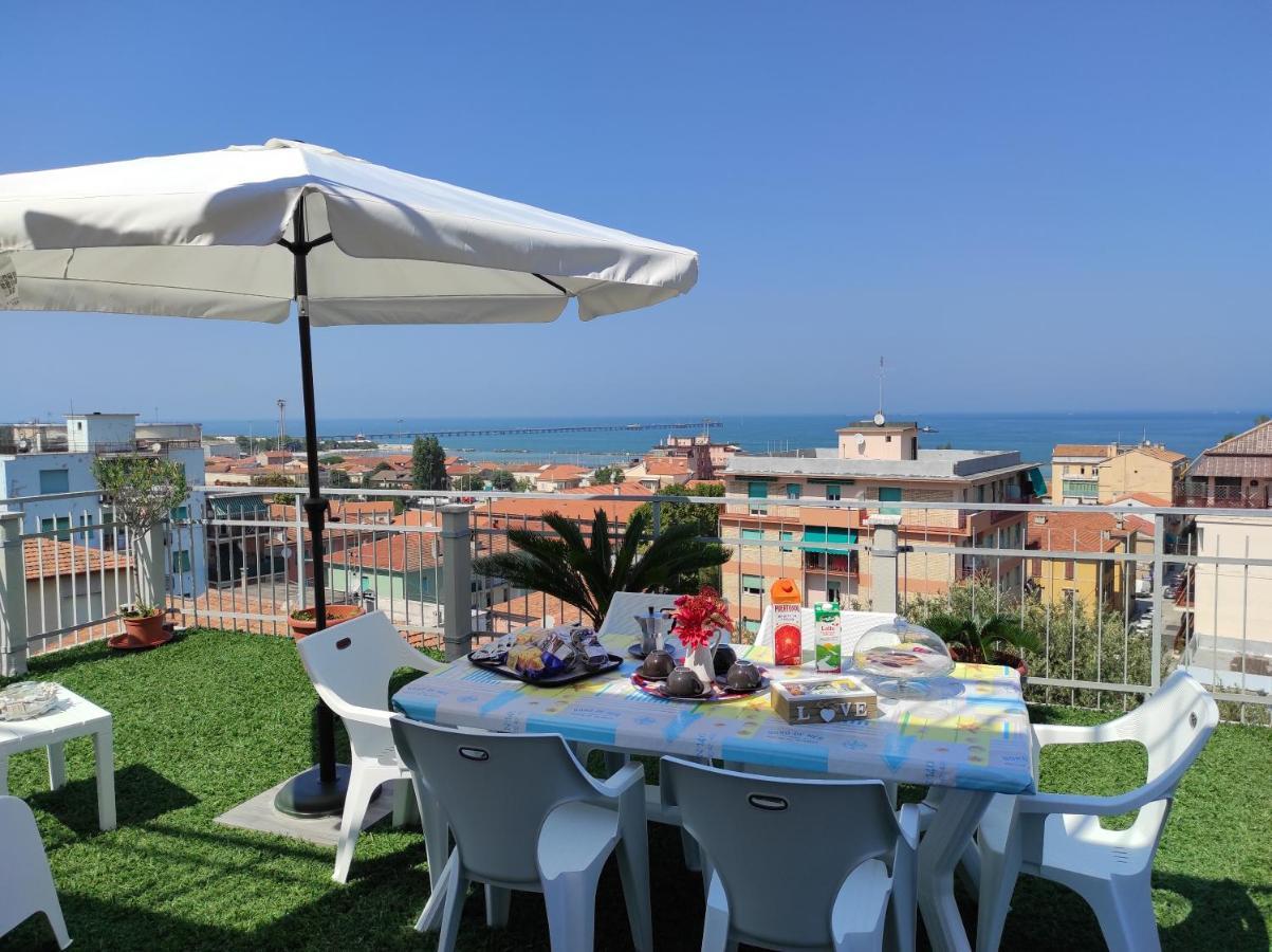Апартаменты La Terrazza Фальконара-Мариттима Экстерьер фото
