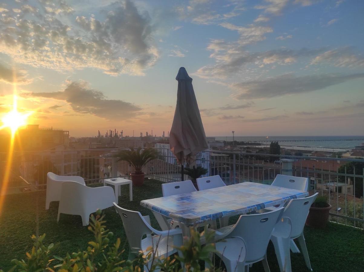 Апартаменты La Terrazza Фальконара-Мариттима Экстерьер фото
