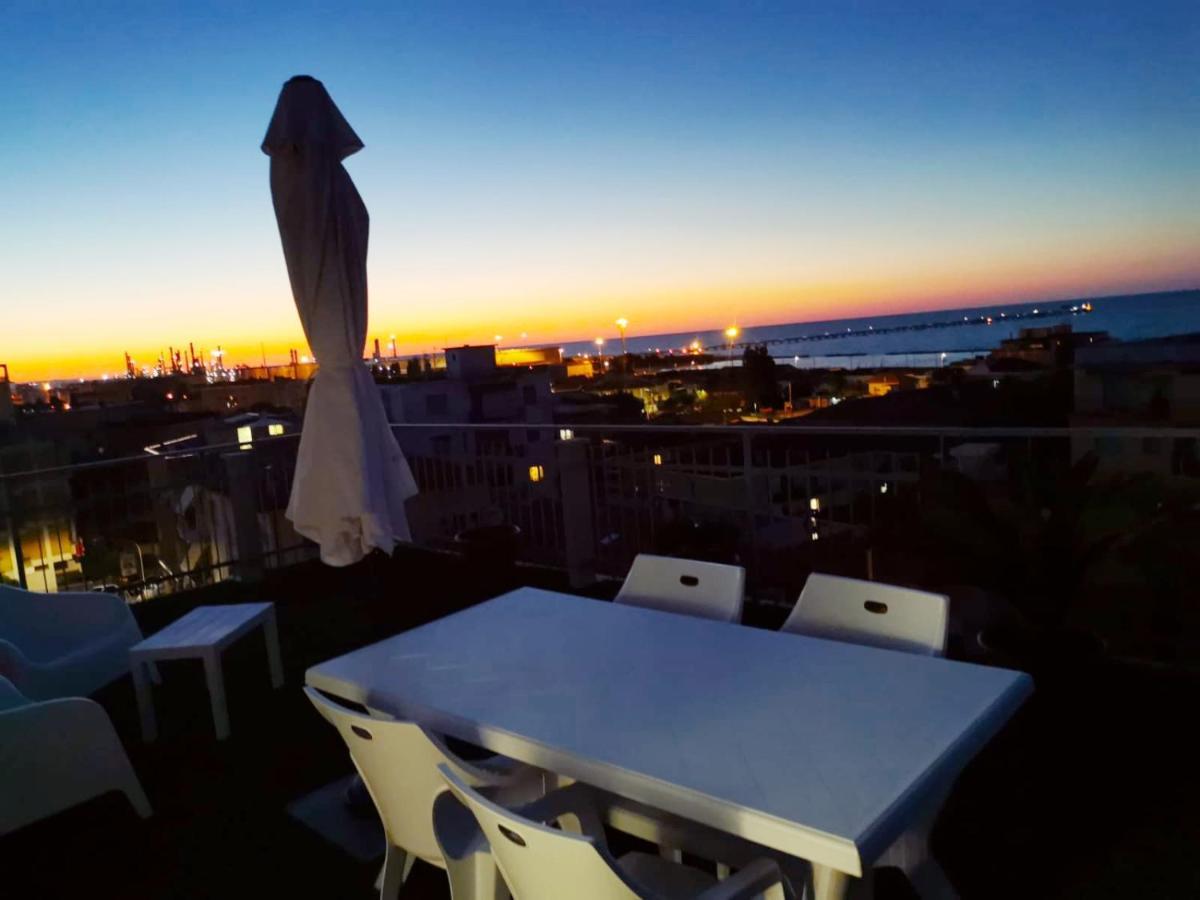 Апартаменты La Terrazza Фальконара-Мариттима Экстерьер фото
